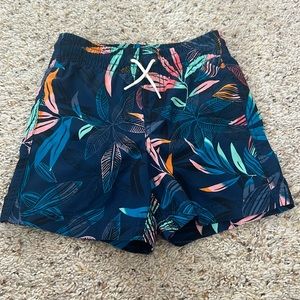 Old Navy boys swim trunks. Size 6/7